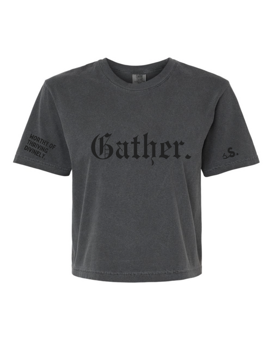 Gather- Women’s Premium Short-Sleeve Shirt Crop- Smoke